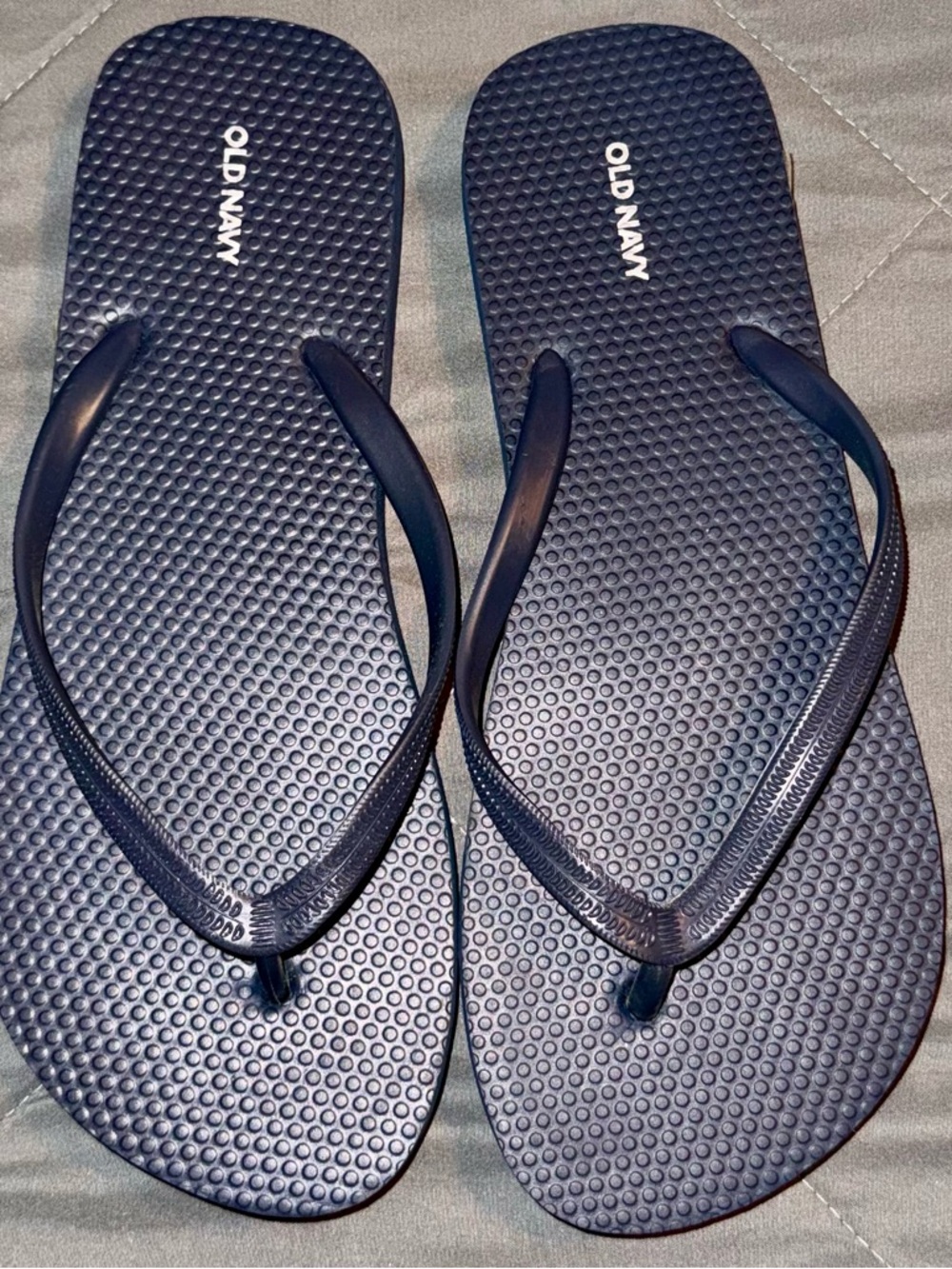 Old Navy, Women’s Navy Blue Textured Flip Flops, Size 7-8 *NWOT*